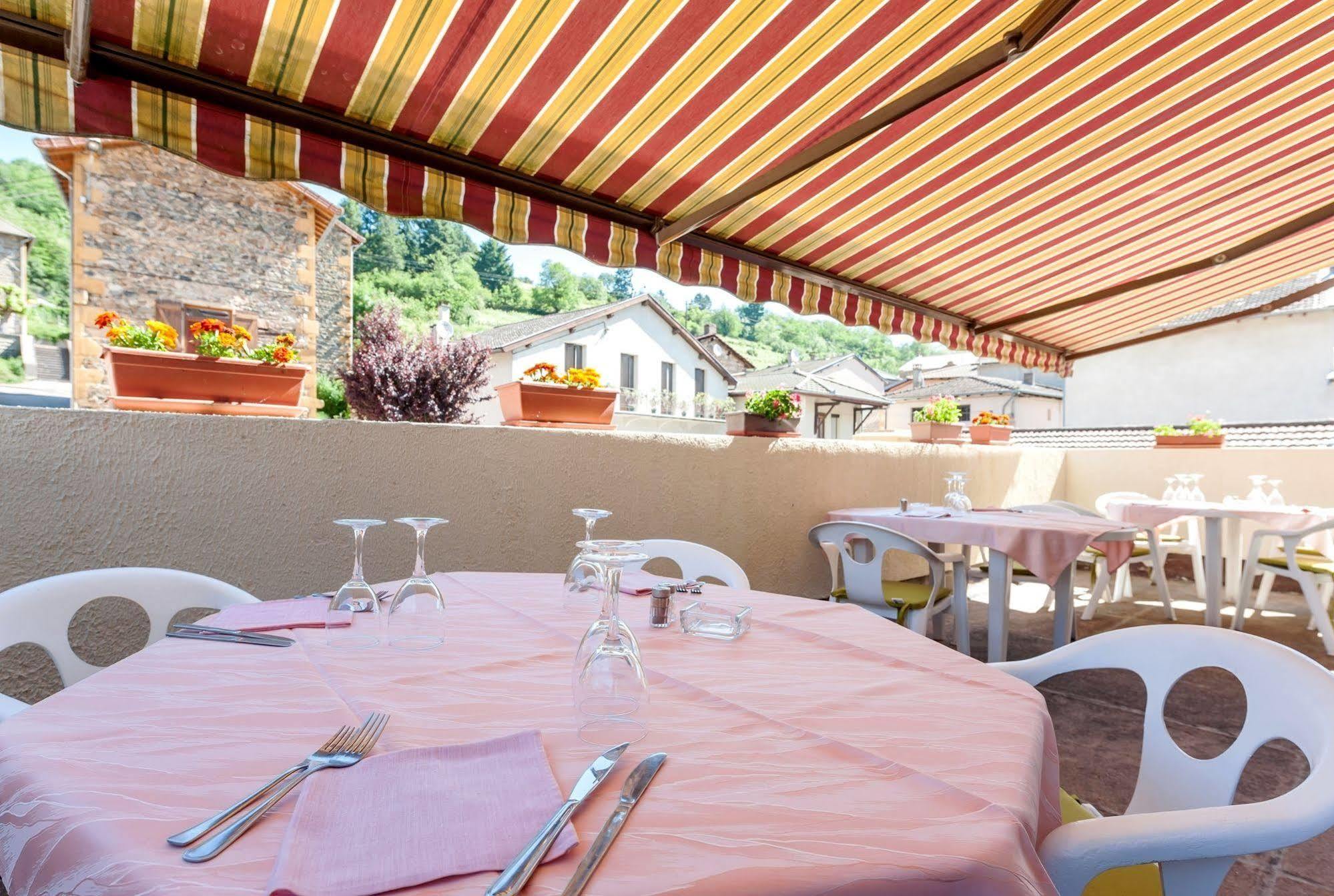 Hotel Restaurant Le Saint Clement Экстерьер фото